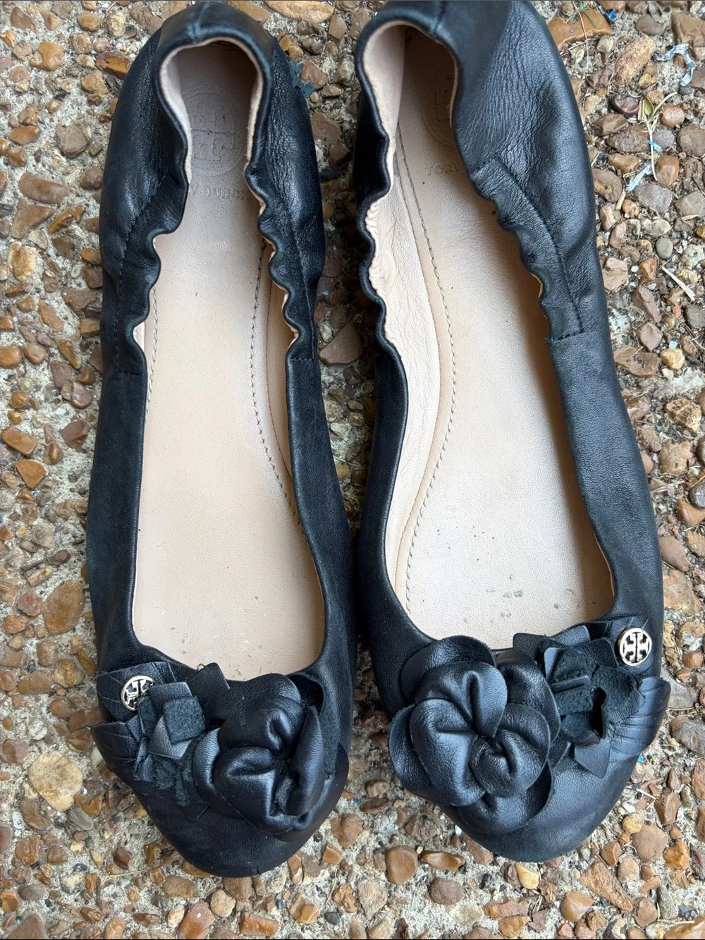 Tory Burch Black Leather Flower Ballet Flats with Logo Accent